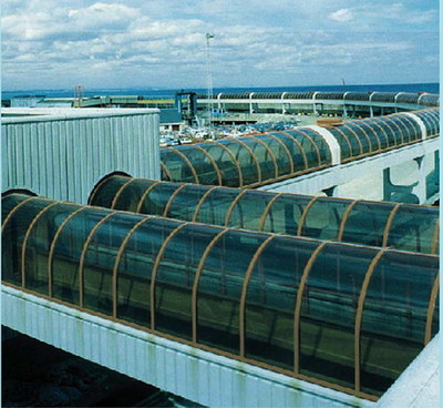 新型建材新選擇 北京陽光板雨棚的制造、應用與市場解析